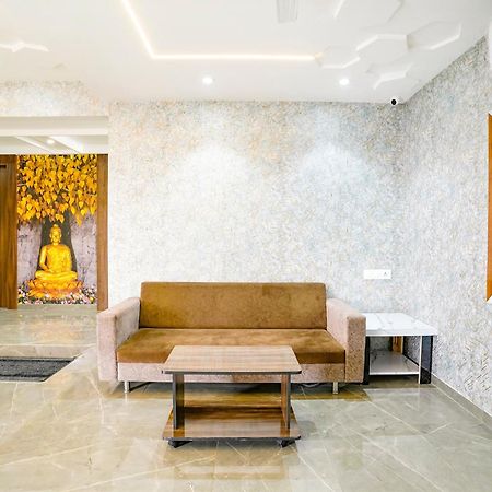 Fabhotel Hill Park I Vadodara Esterno foto