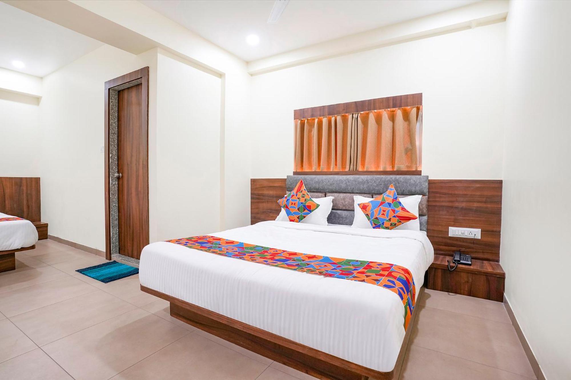 Fabhotel Hill Park I Vadodara Esterno foto