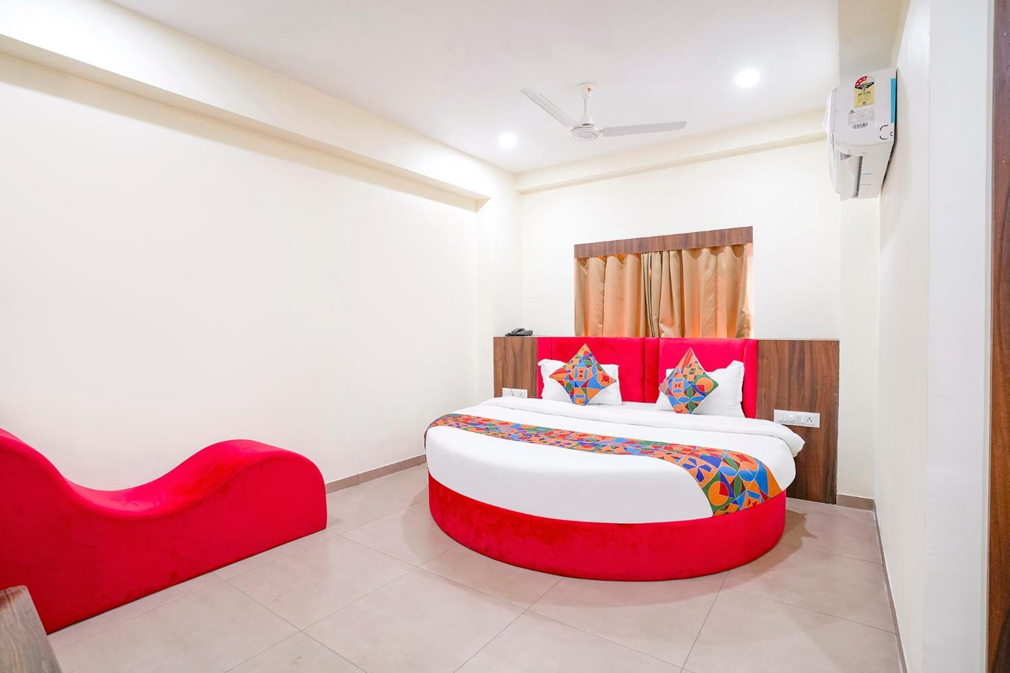 Fabhotel Hill Park I Vadodara Esterno foto